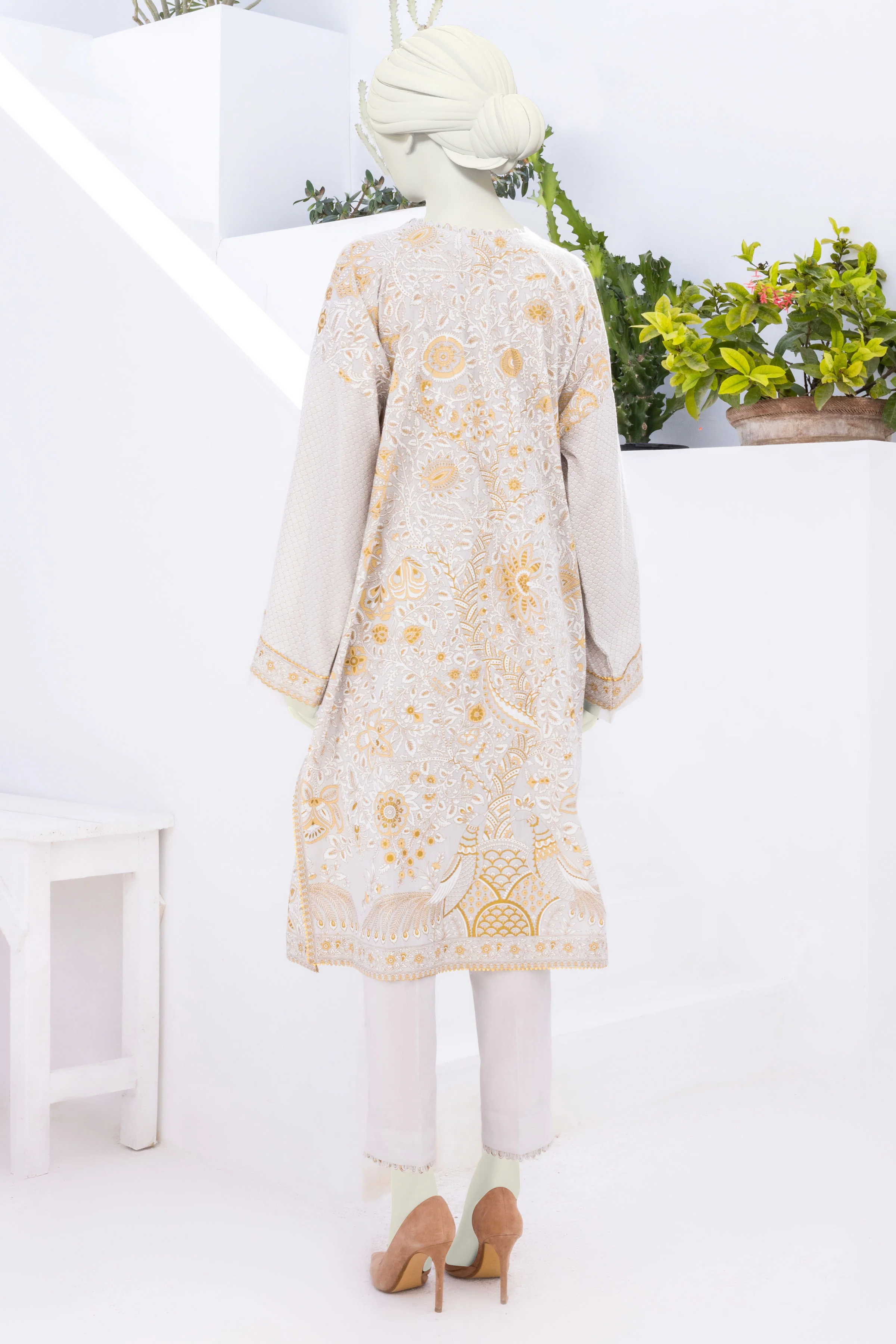 BEIGE-GREY LAWN 2PC STITCHED | CCW-2PS-ST-S-US-22-1702 MOTIA - Image 2