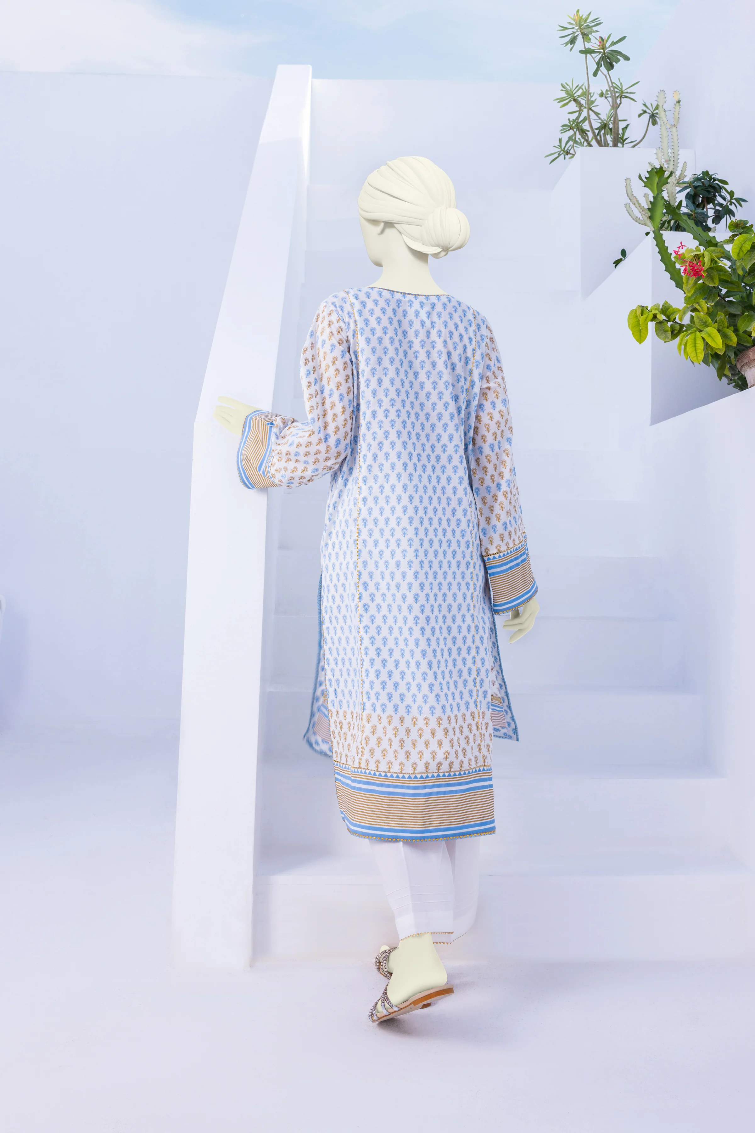 WHITE-BLUE LAWN 2PC STITCHED | CCW-2PSU-ST-S-US-22-2065/S ODESSEY - Image 2