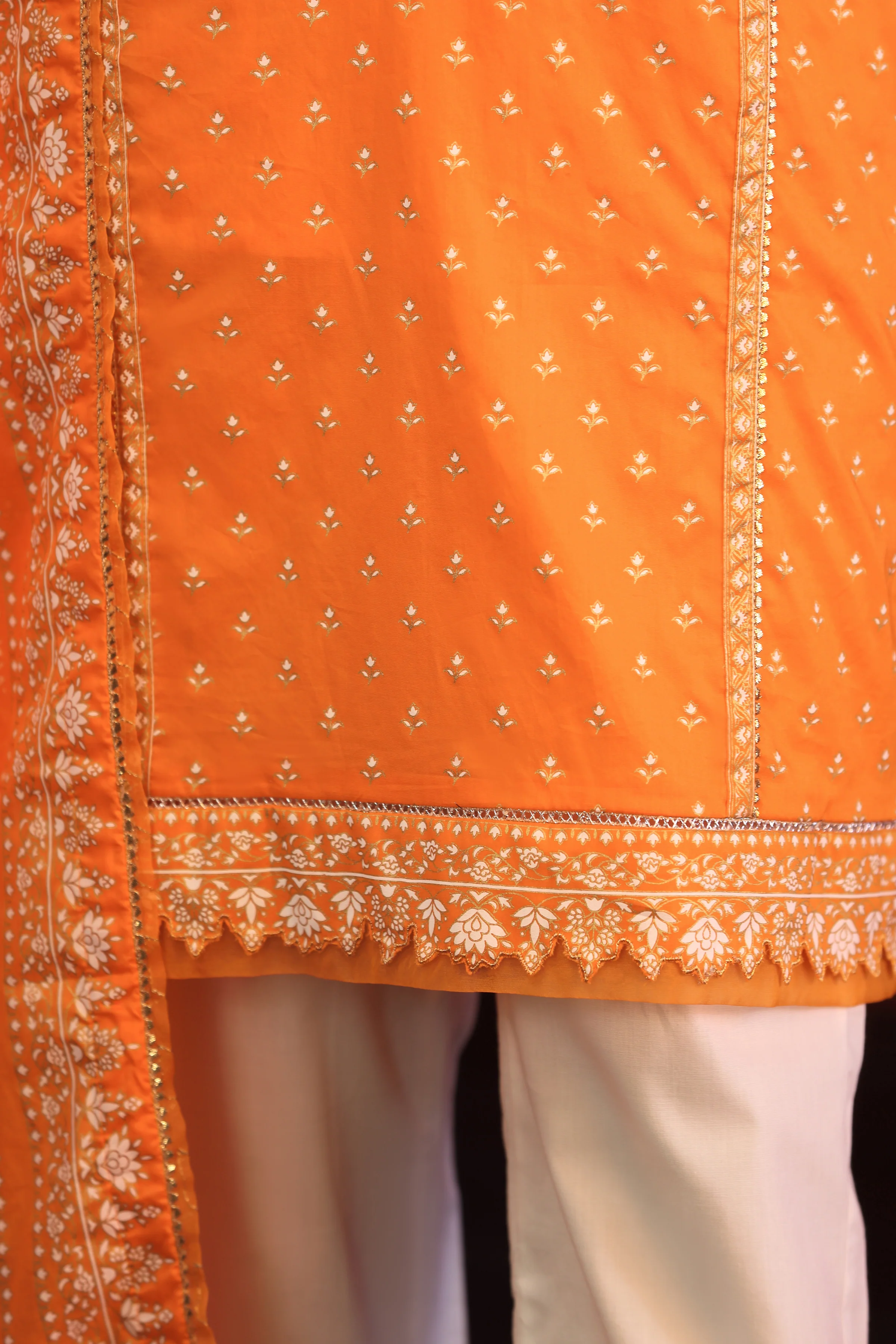 ORANGE LAWN 3PC UNSTITCHED | CCW-3PSU-S-US-22-020/B SHAJAR-2 - Image 3