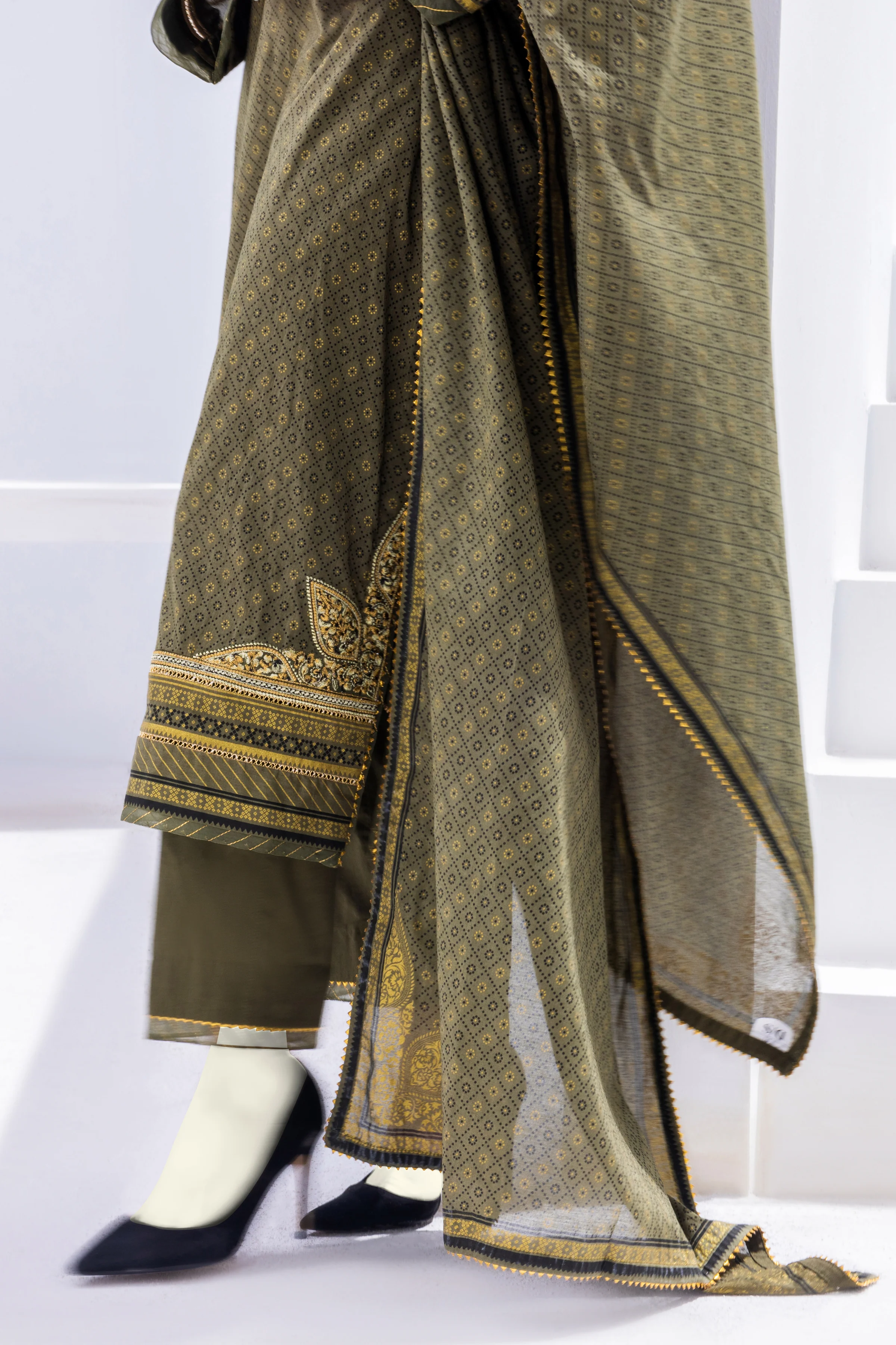 OLIVE GREEN LAWN 3PC STITCHED | CCW-3PSU-S-US-22-040/S GULAAL - Image 7