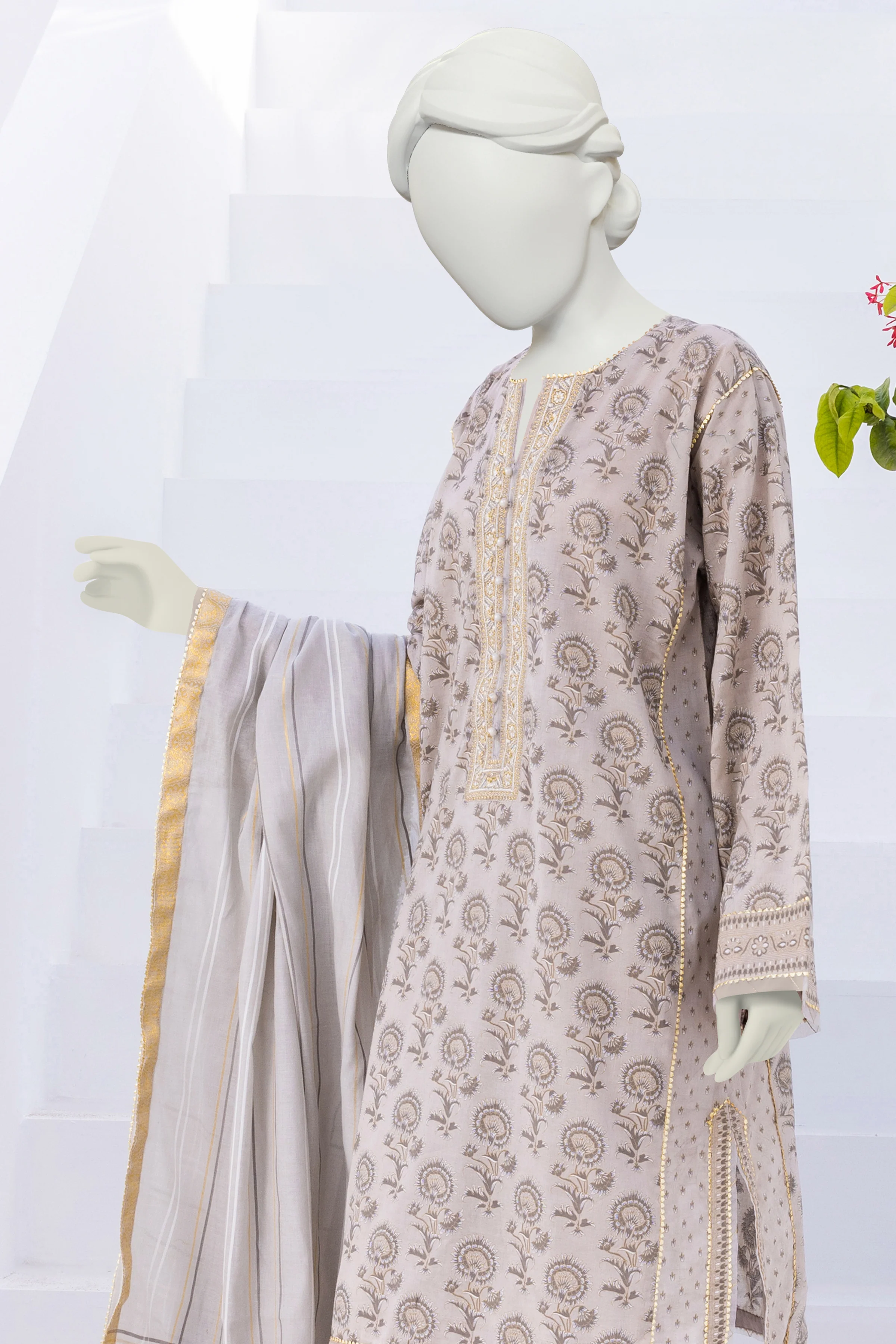 GREY LAWN 3PC UNSTITCHED | CCW-3PU-S-US-22-039/B ROSE-2 - Image 3