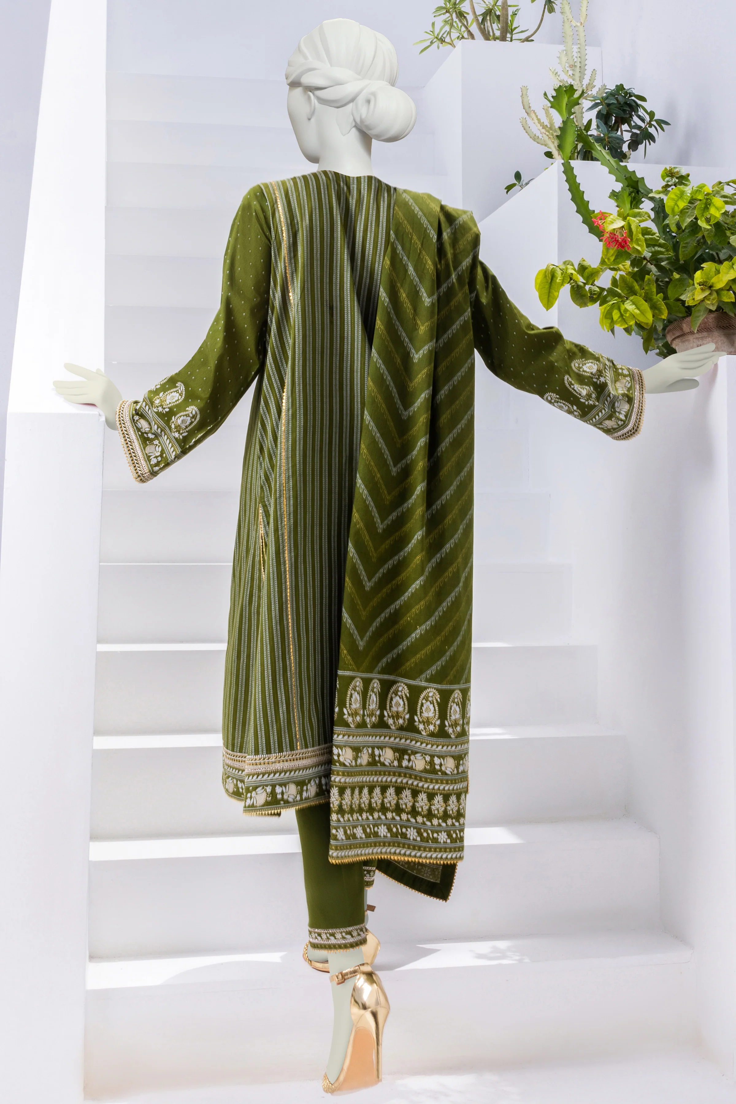 GREEN LAWN 3PC UNSTITCHED | CCW-3PU-S-US-22-047 DEFFODIL - Image 2