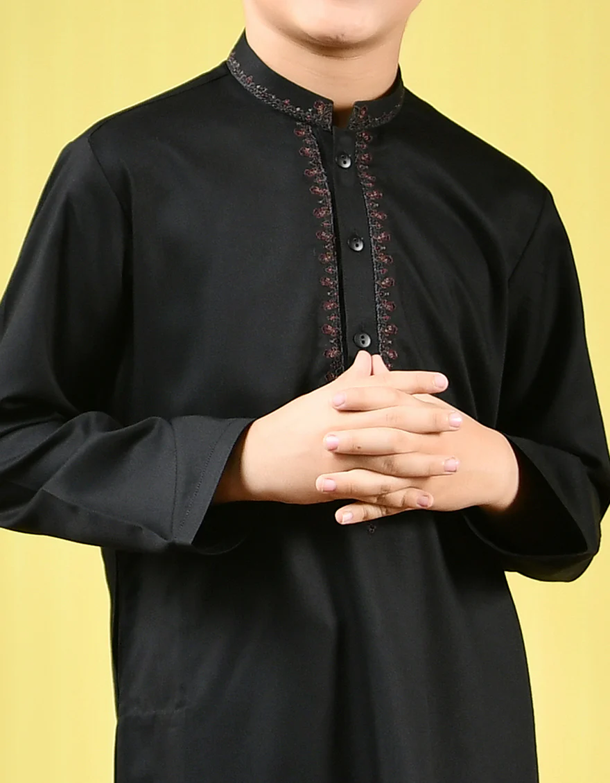 BLACK VISCOSE KURTA | JCK-A-US-42378/S22/JJ8161-SF - Image 2