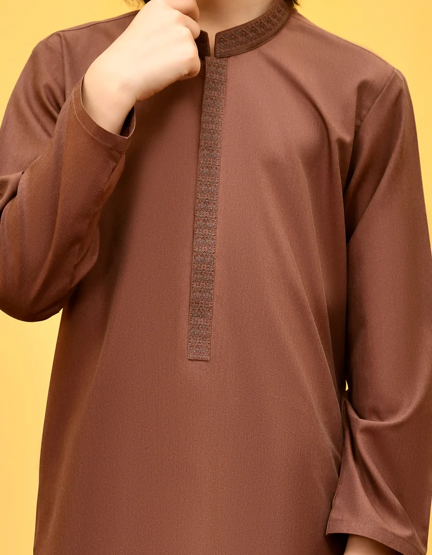 MAROON BLENDED KAMEEZ SHALWAR | JCKS-S-US-46080/S23/JJ8173-SF - Image 3