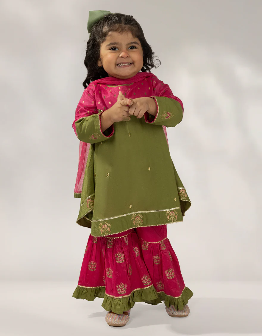 GREEN SILK 3PC STITCHED | JGK-W-JIF-25-1720 FB/IRIS-02 - Image 2