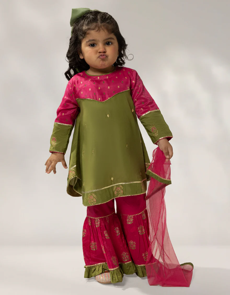 GREEN SILK 3PC STITCHED | JGK-W-JIF-25-1720 FB/IRIS-02 - Image 3