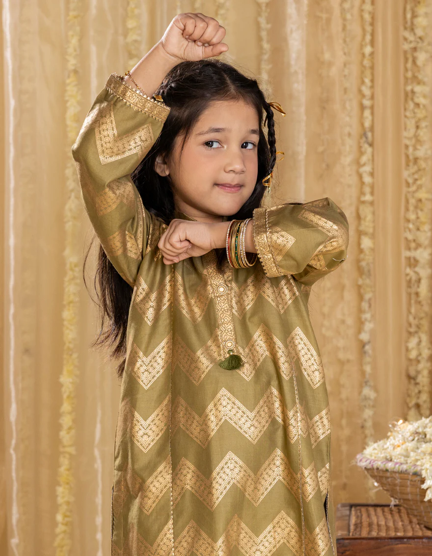 GREEN LAWN 2PC STITCHED | JGKL-S-JGST-25-5606 FB/SHEIN CO-ORDS-02 - Image 3