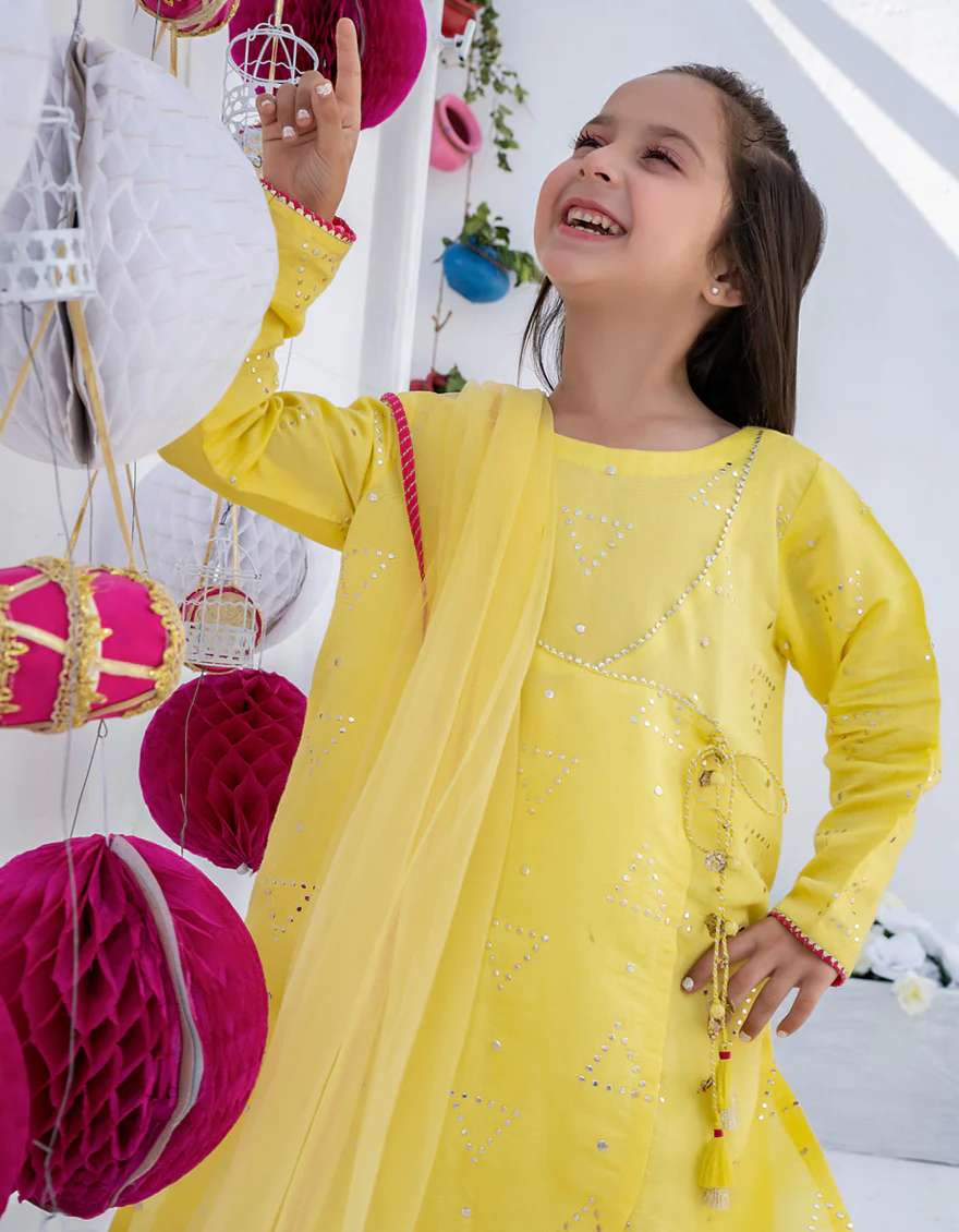 YELLOW CHANDERI 3PC STITCHED | JGKL-S-US-22-1561 FB/YELLOW KAMDANI - Image 2