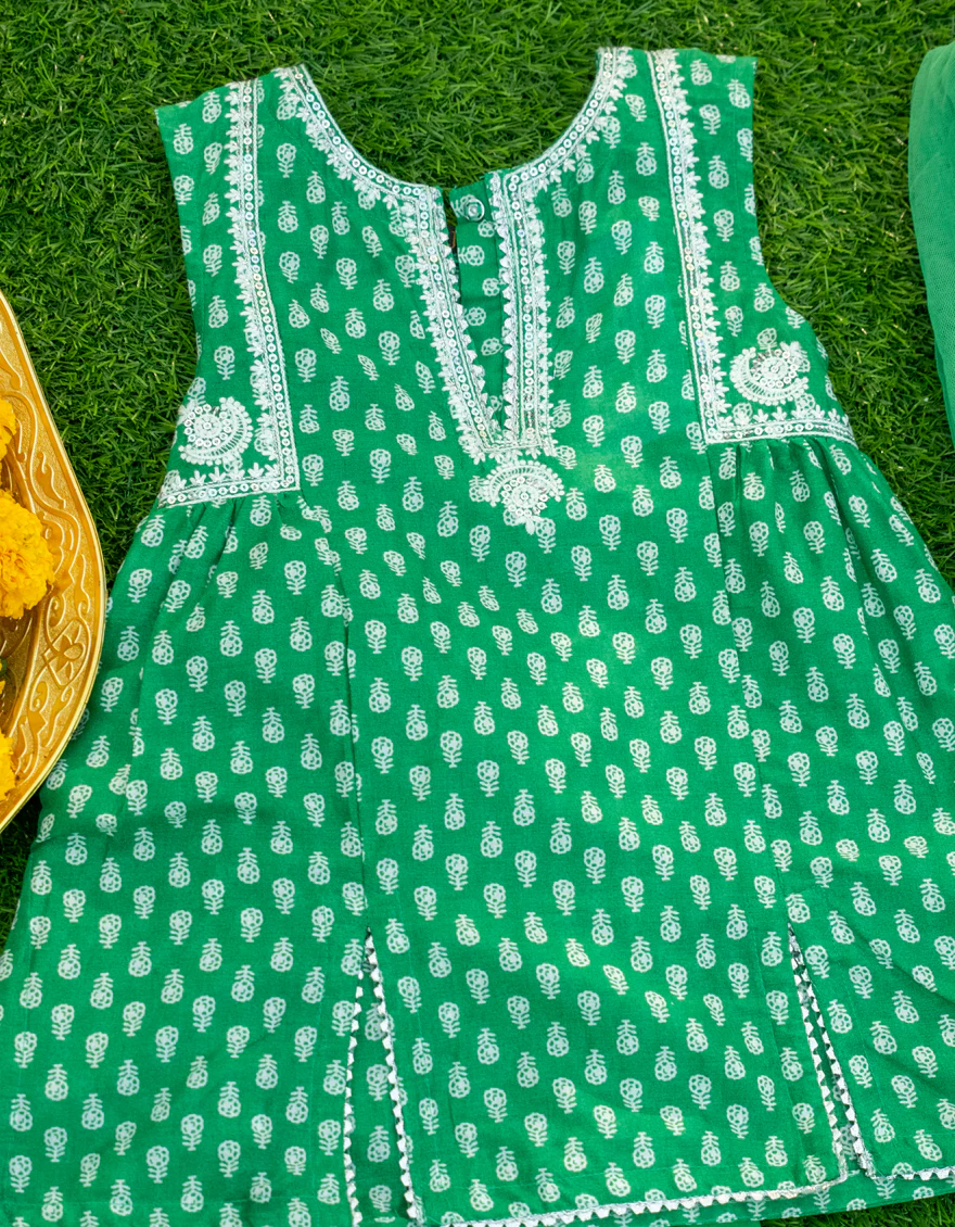 GREEN LAWN 3PC STITCHED | JGKL-S-US-23-1564 FB/EVET - Image 2