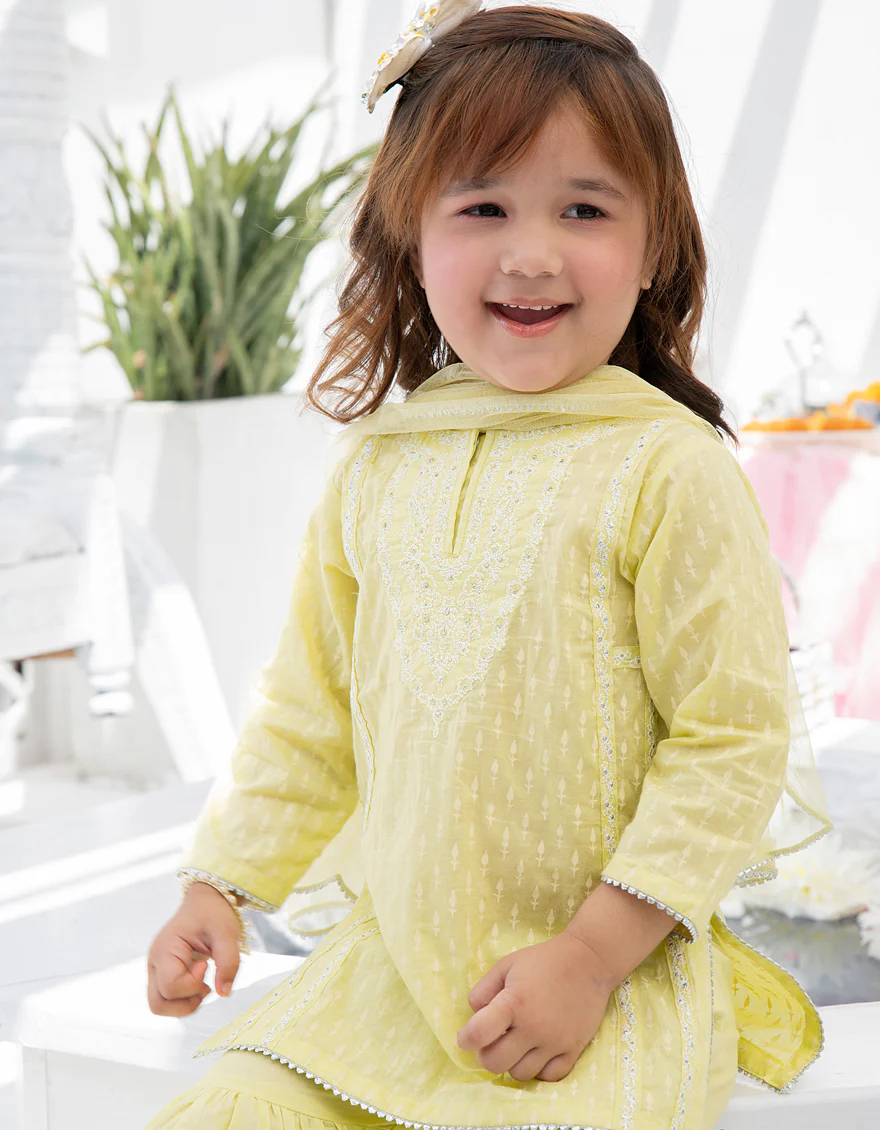 YELLOW LAWN 3PC STITCHED | JIK-S-JGKL-US-22-1564 FB/DAFFODILS - Image 3