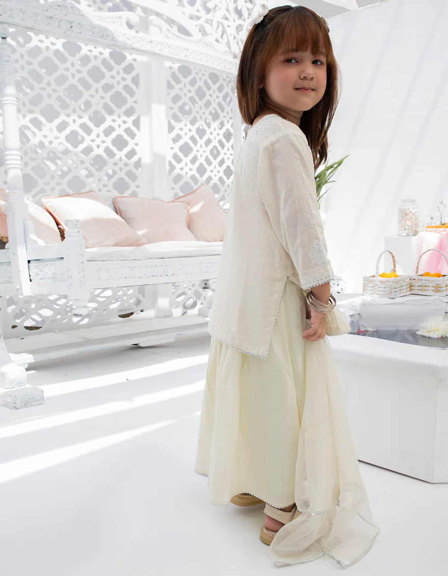 WHITE LAWN 3PC STITCHED | JIK-S-JGKL-US-22-1566 FB/ORCHED - Image 2