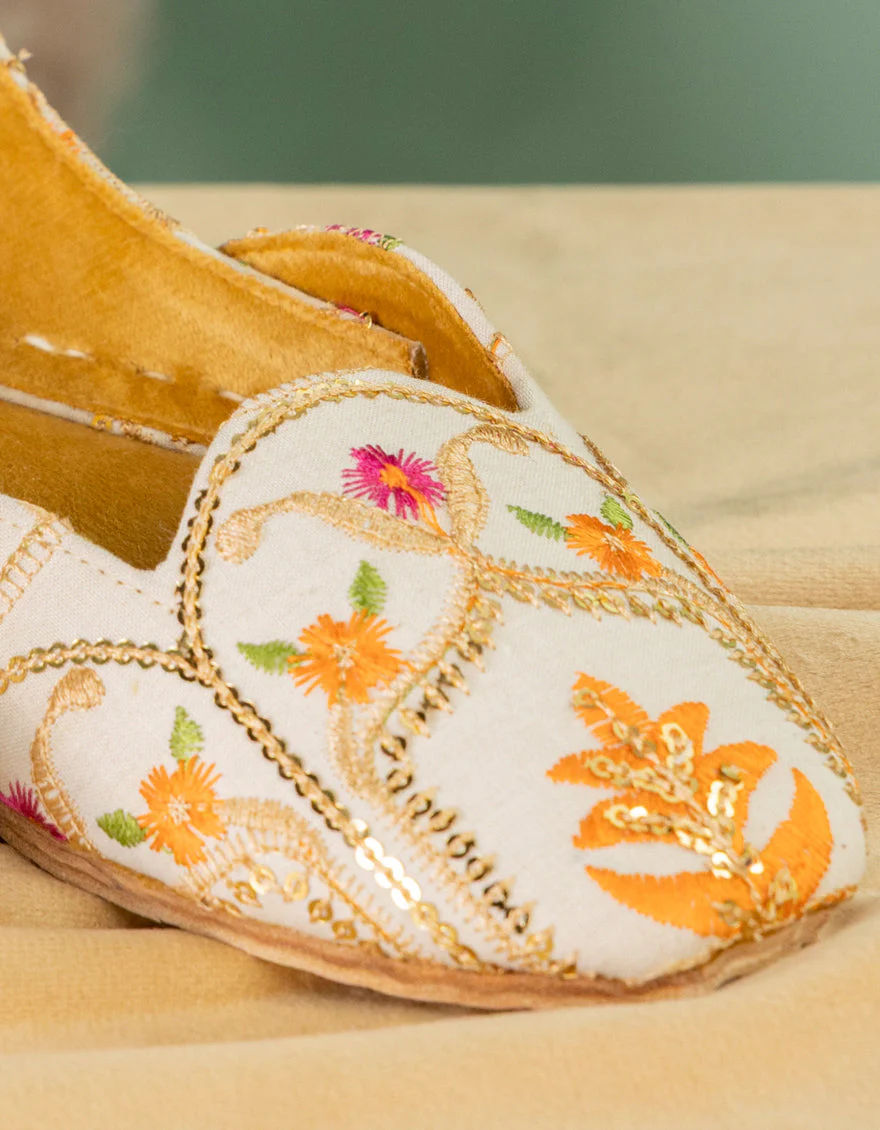 OFF WHITE DOBBY KHUSSA | JJ-LKH-25-353 FB/EMBRIODERED DOBBY FABRIC - Image 2