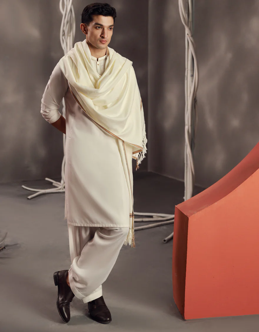 WHITE ACRYLIC SHAWL | JJID-SHAWL-9790/S24/JJ9790/I - Image 3