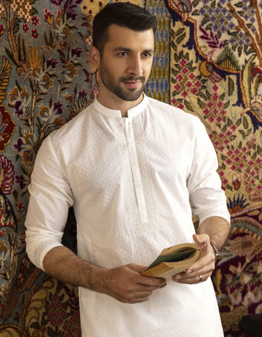 OFF WHITE KURTA | JJK-S-US-40205/S22/JJ7546-FL - Image 2