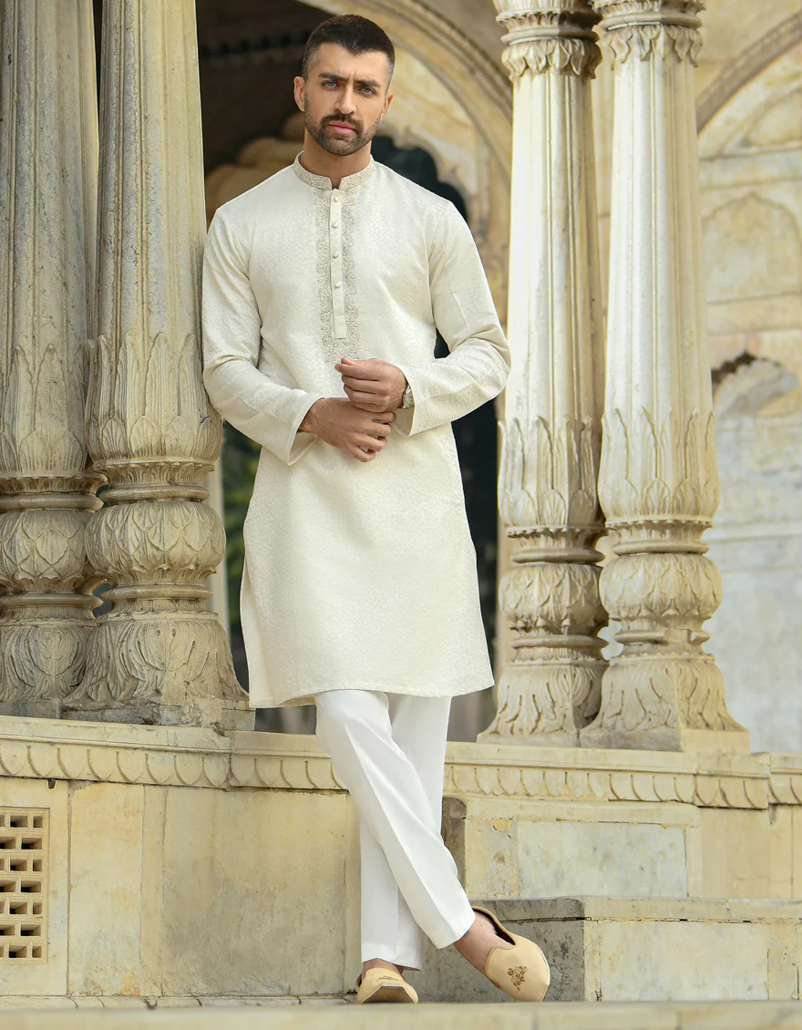 OFF WHITE BLENDED KURTA | JJK-SP-US-42306/S22/JJ8140-FL - Image 5
