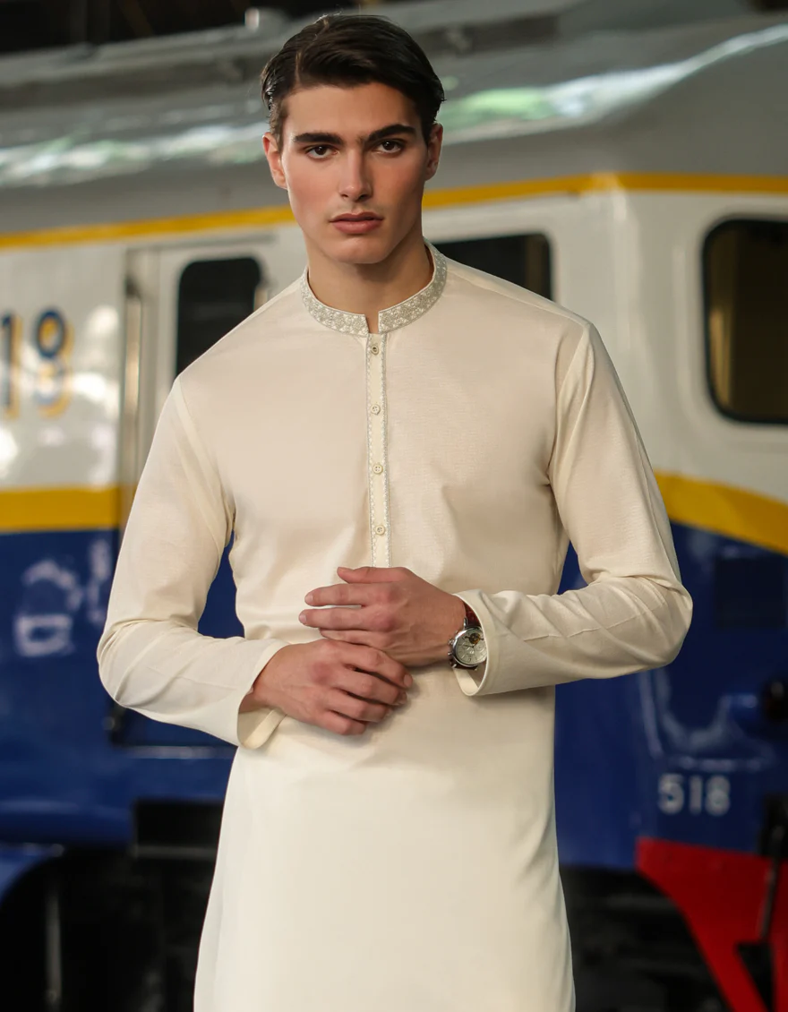 CREAM KURTA | JJK-US-04-32815 - Image 2