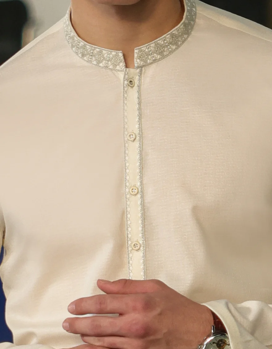 CREAM KURTA | JJK-US-04-32815 - Image 3