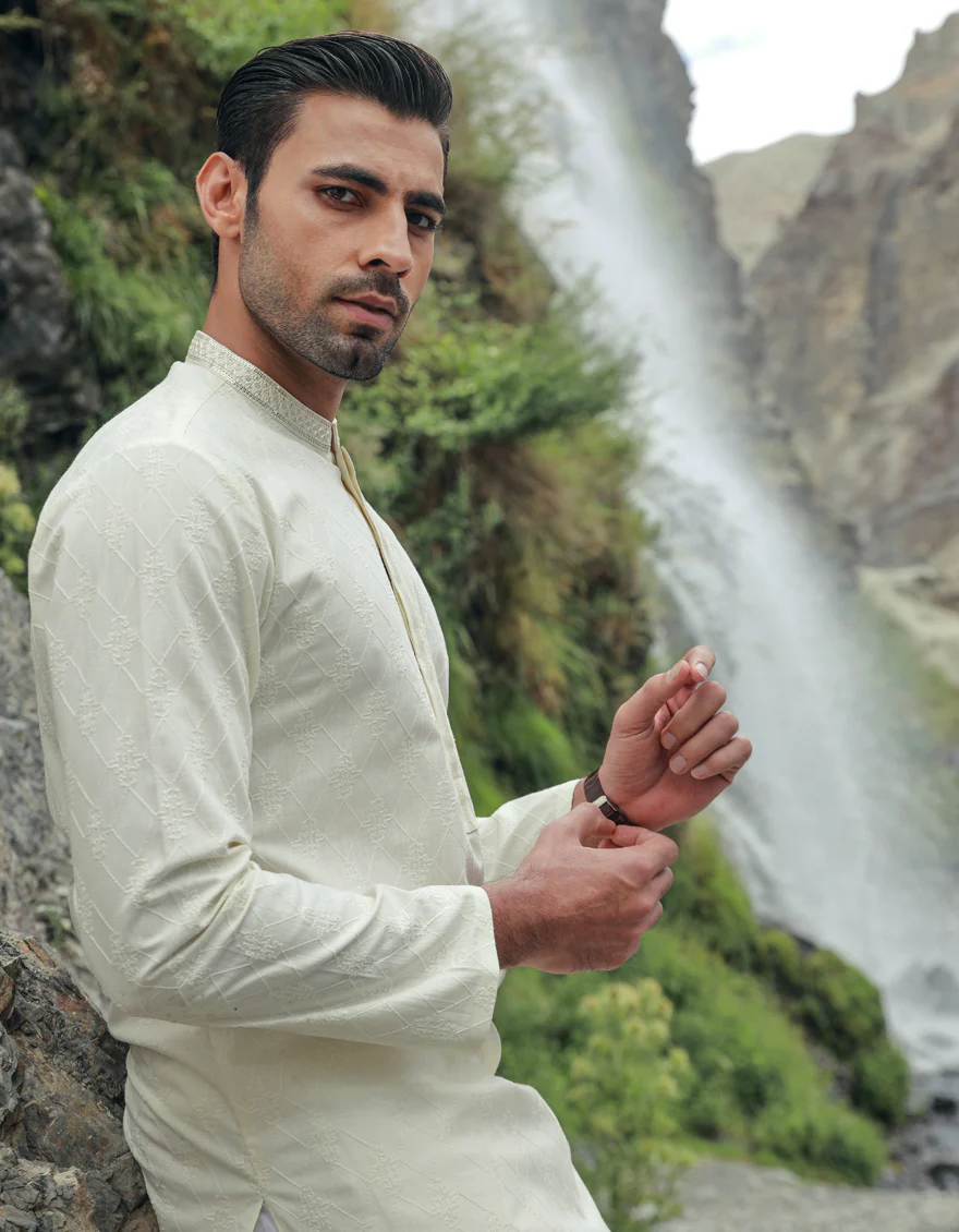 OFF WHITE KURTA | JJK-W-US-47121/S23/JJ8673-FL - Image 2
