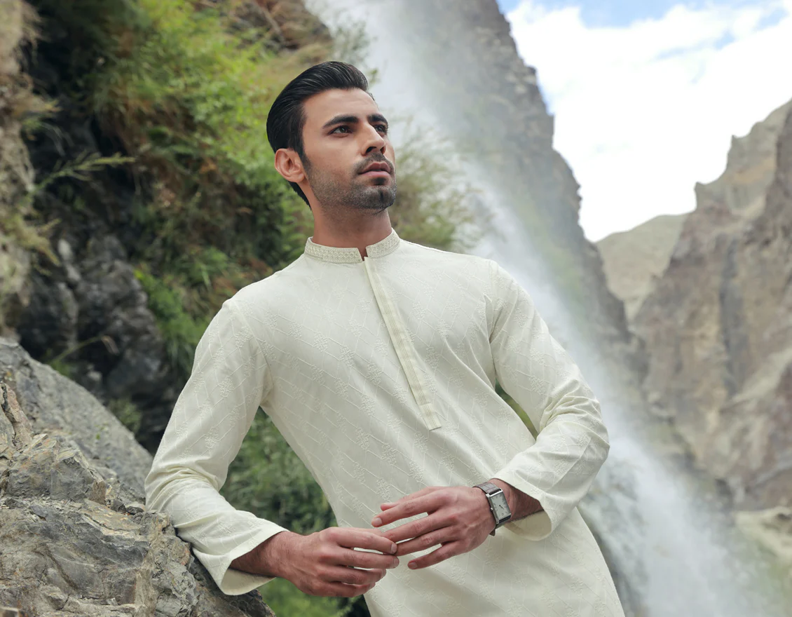 OFF WHITE KURTA | JJK-W-US-47121/S23/JJ8673-FL - Image 4