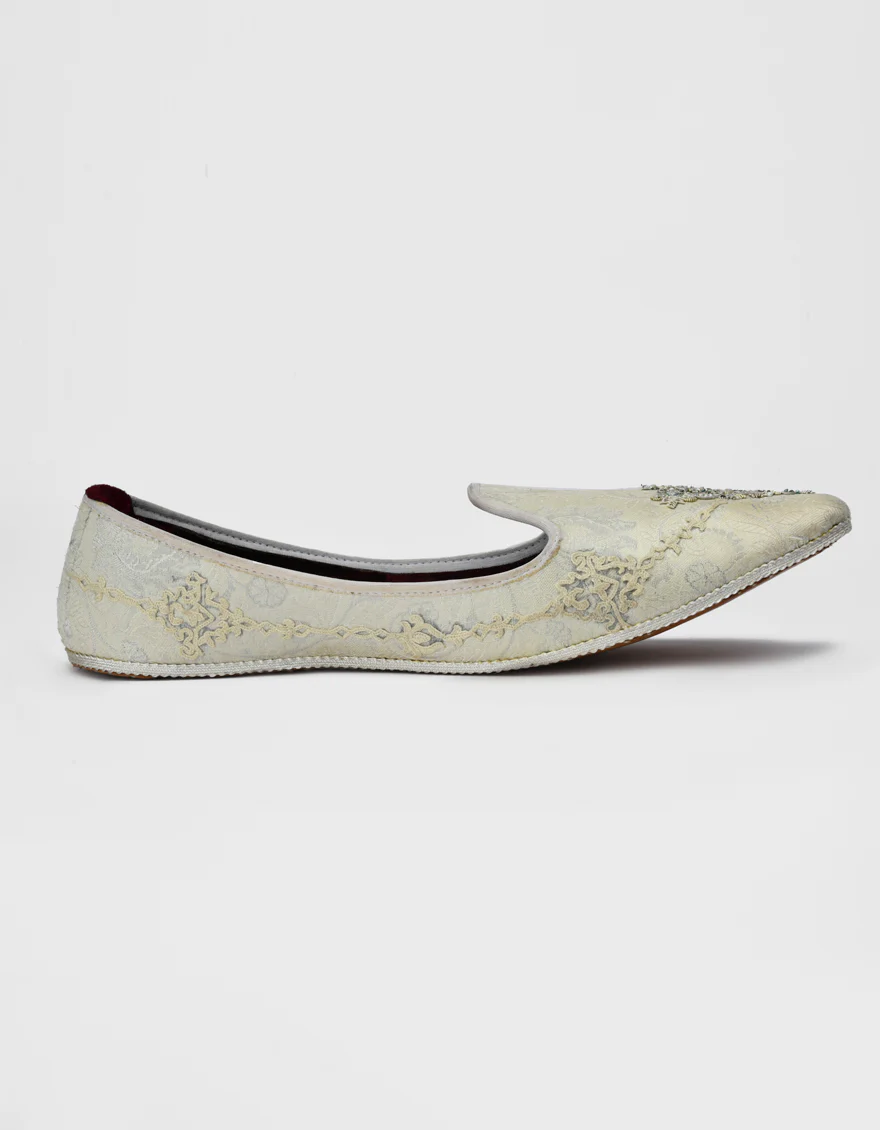 OFF WHITE-SILVER KHUSSA | JJKH-US-550/S23/JJ8840-FL - Image 3