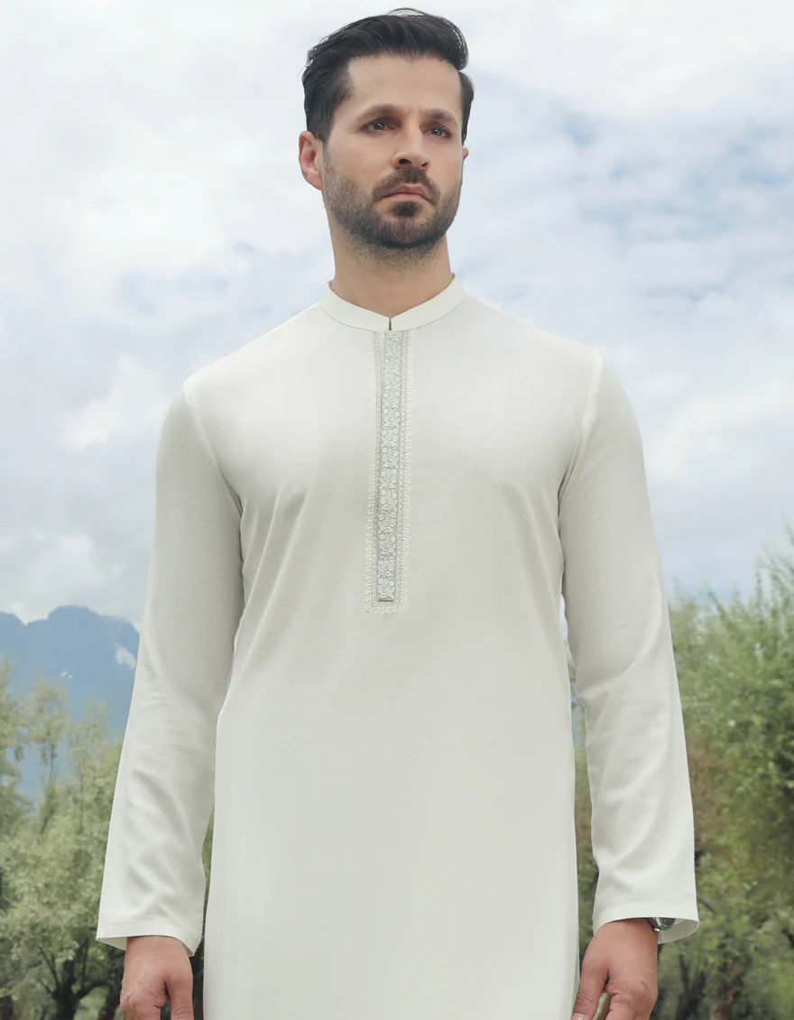 WHITE BLENDED KAMEEZ SHALWAR | JJKS-A-US-34528/S23/JJ8712-FL - Image 2