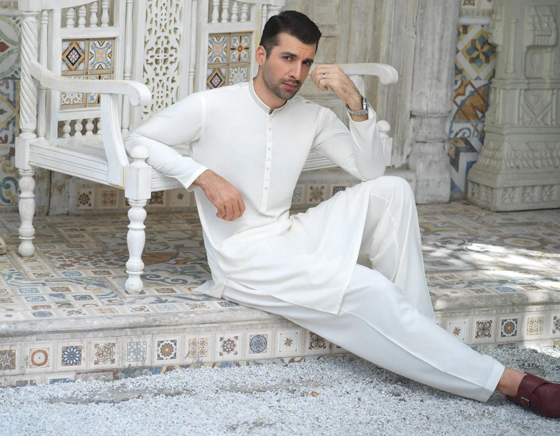 OFF WHITE KAMEEZ SHALWAR | JJKS-S-US-31179/S21/JJ7195-FL - Image 3