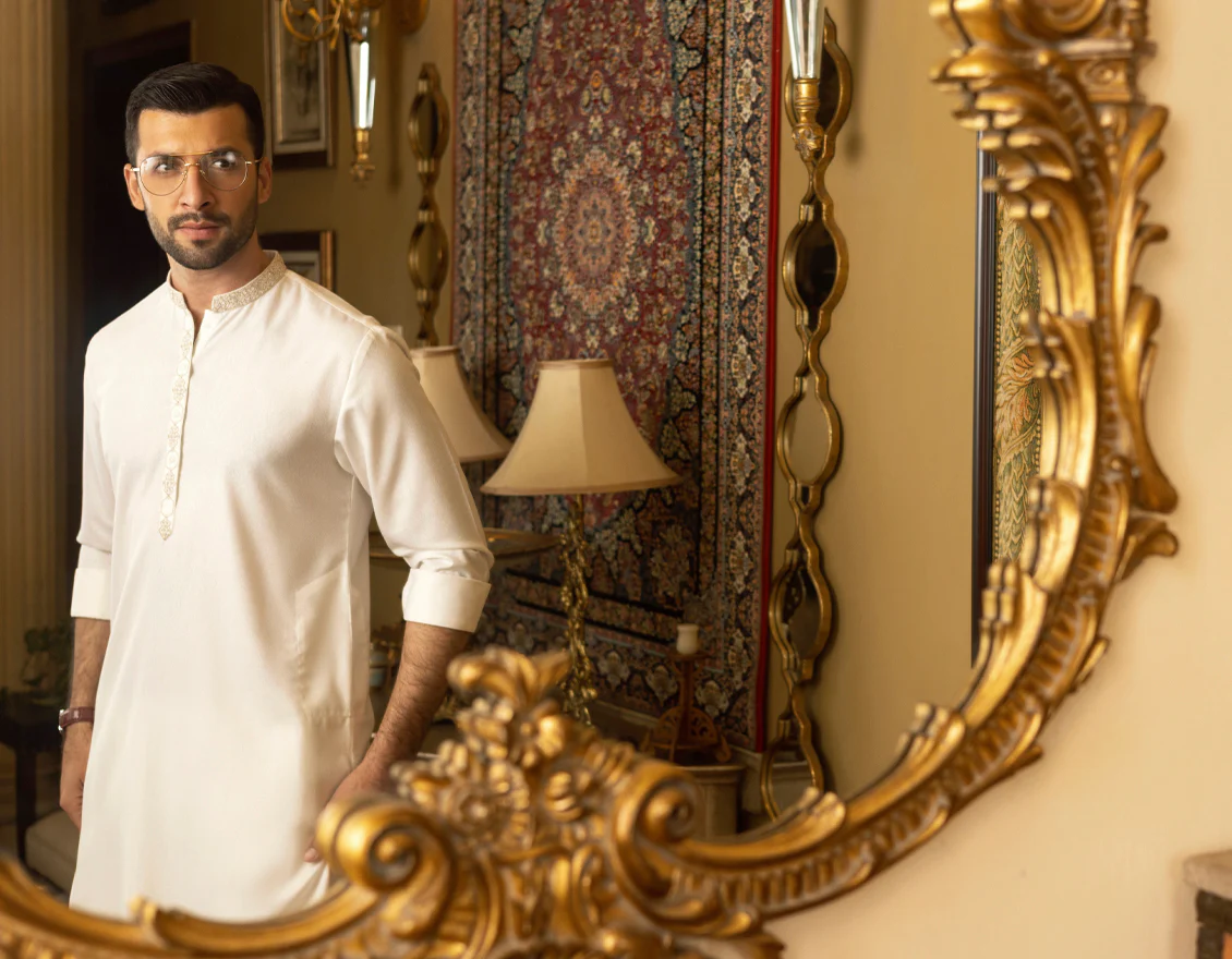 WHITE BLENDED KAMEEZ SHALWAR | JJKS-S-US-34145/S22/JJ7568-FL - Image 6