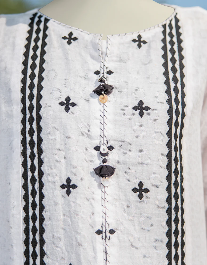 WHITE DOBBY KURTI | JJLK-S-JSS-25-337 FB/RALLI PATCH-01 - Image 3