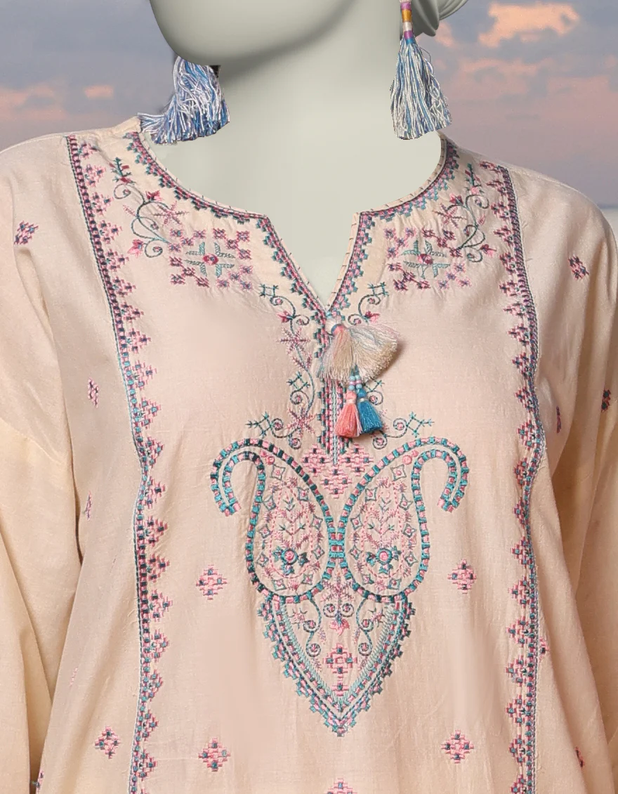 OFF WHITE LAWN KURTI | JJLK-S-JSS-25-341 FB/DOCHI-01 - Image 3
