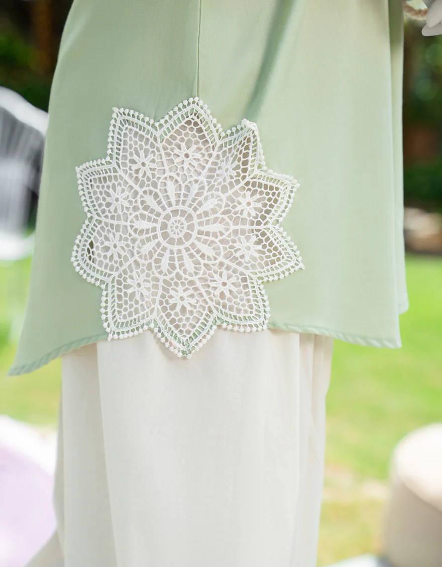 GREEN LAWN KURTI | JJLK-S-JSS-25-437 FB - Image 4