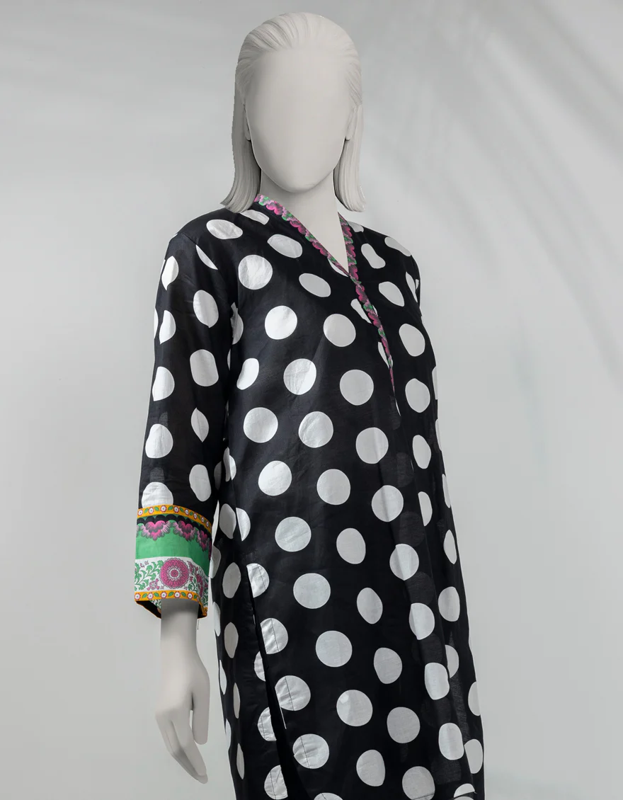 BLACK LAWN KURTI | JJLK-S-JSS-25-510 FB/POLKA-1 - Image 4
