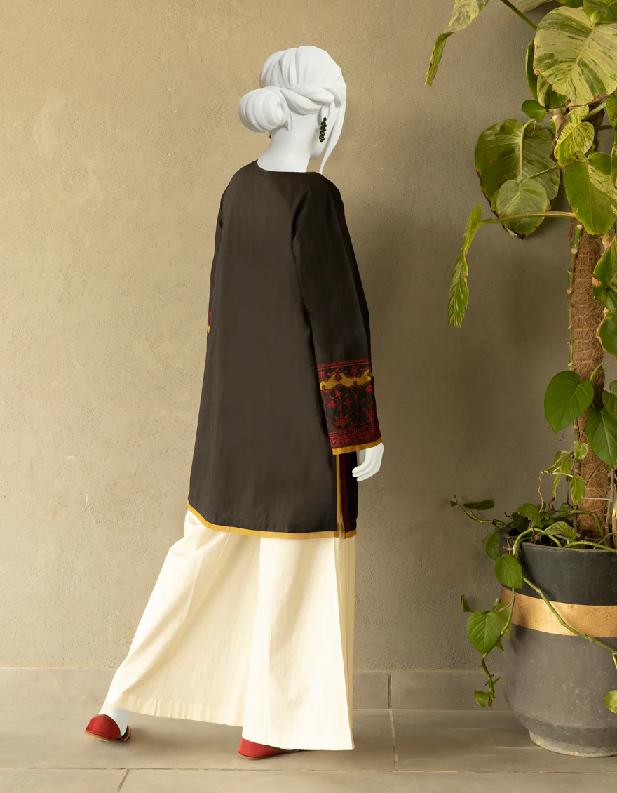 BLACK LAWN KURTI | JJLK-S-JSS-US-22-337 FB/MUGHAL BEAUTY - Image 3
