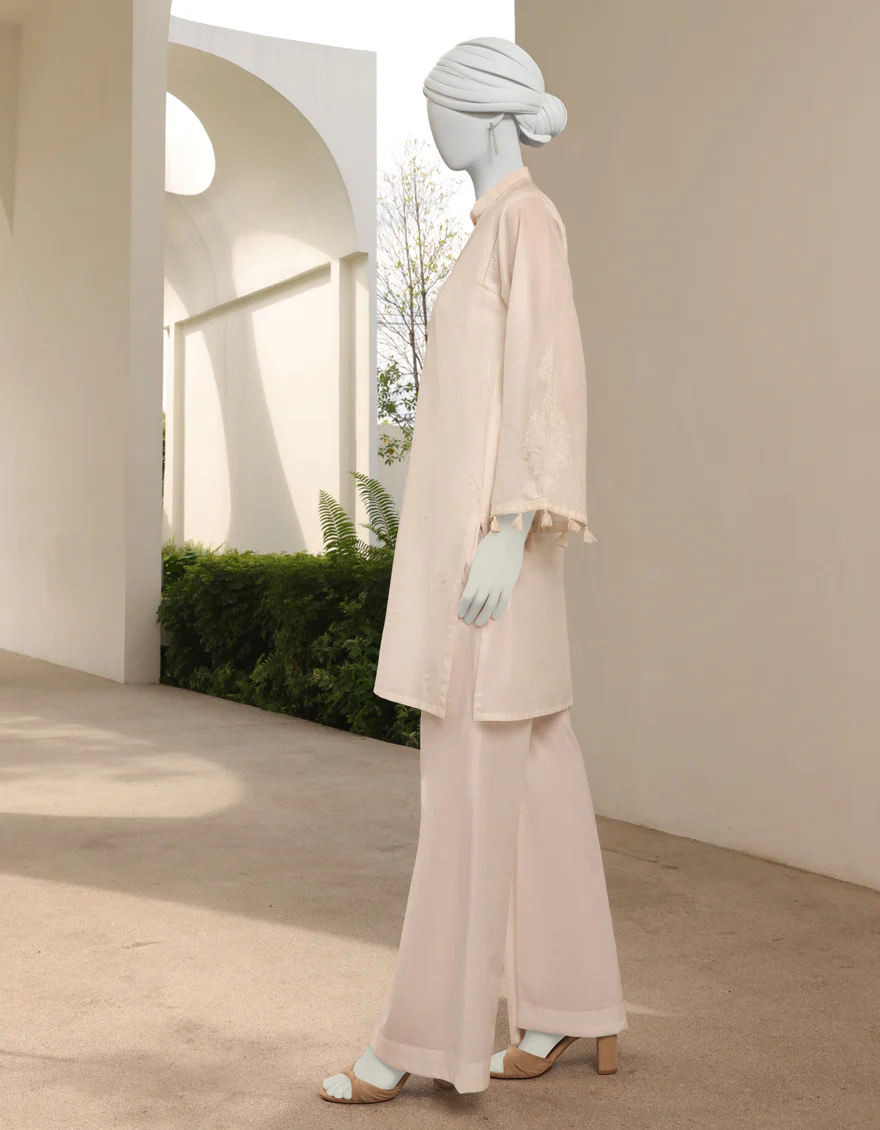 WHITE LAWN KURTI | JJLK-S-JSS-US-23-330 FB/JHUMKA-538/WHITE-01 - Image 2