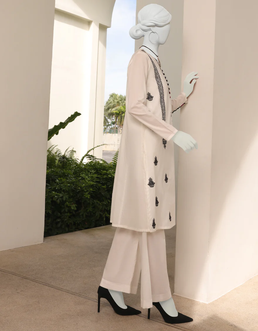 WHITE LAWN KURTI | JJLK-S-JSS-US-23-331 FB/SITARA/WHITE-02 - Image 2