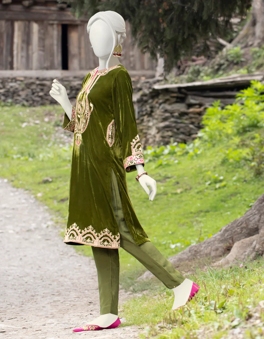 OLIVE VELVET KURTI | JJLK-W-JPWK-US-22-868 FB/FF-328 - Image 2