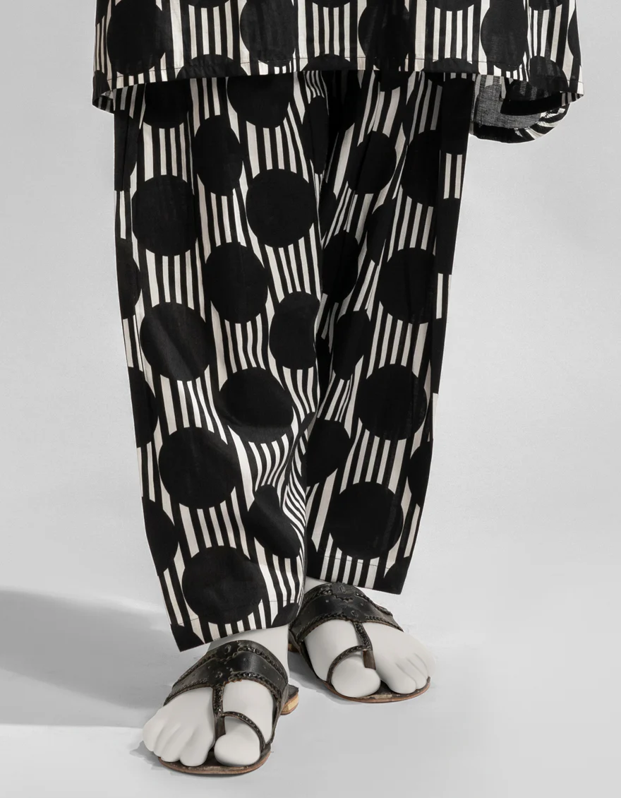 BLACK LAWN SHALWAR | JJLT-S-25-497 FB/ESS - Image 2