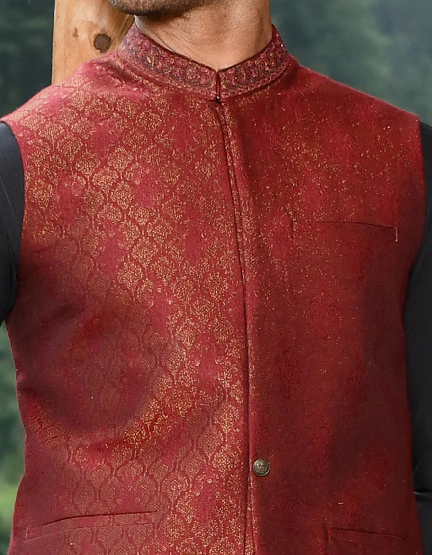 MAROON JAMAWAR WAISTCOAT | JJVC-US-44117/S22/JJ7095-FL - Image 3
