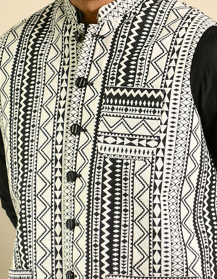 BLACK & WHITE WAISTCOAT | JJVC-US-44270/A23/FF101-FL - Image 3