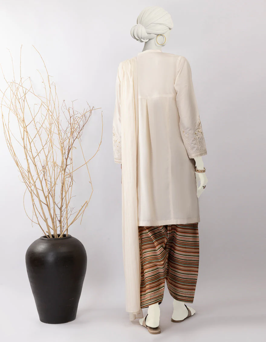 BEIGE LAWN 3PC STITCHED | JLAWN-S-25-189/S TRI - Image 2