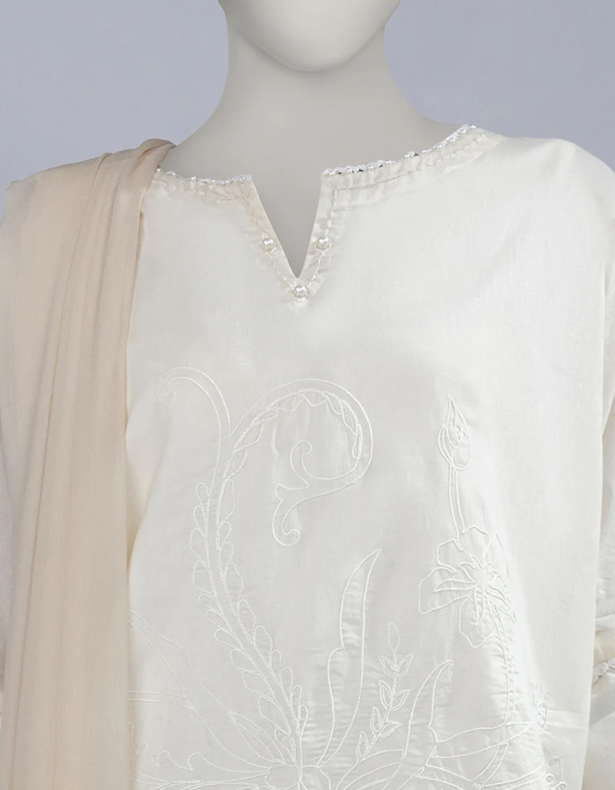 OFF WHITE LAWN 3PC STITCHED | JLAWN-S-25-198/S CHA - Image 4