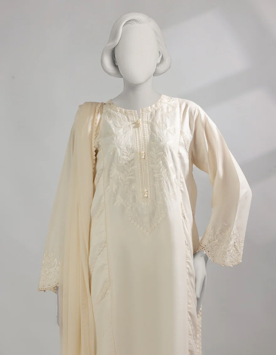 OFF WHITE LAWN 3PC STITCHED | JLAWN-S-25-238/S CHIKENKARI-01 - Image 4