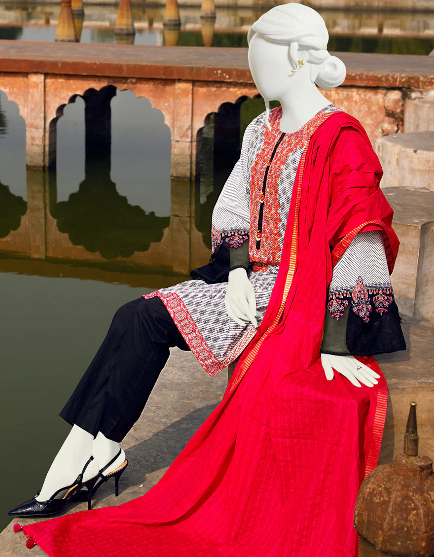 BLACK & WHITE LAWN 2PC UNSTITCHED | JLAWN-S-JDS-US-22-1075 KORA - Image 4