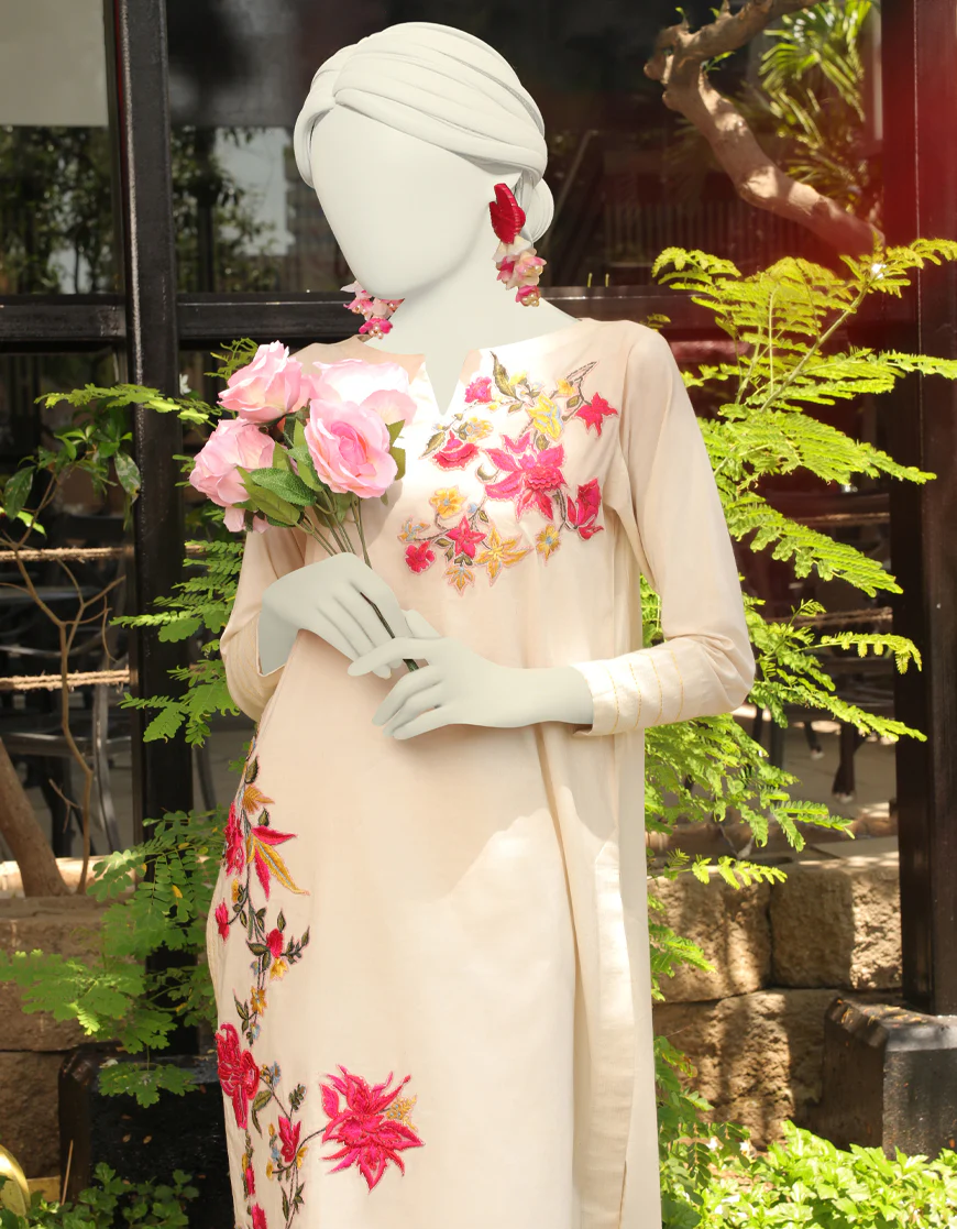 OFF WHITE LAWN 2PC STITCHED | JLAWN-S-JST-US-23-1680/S FLORAL-4 - Image 3