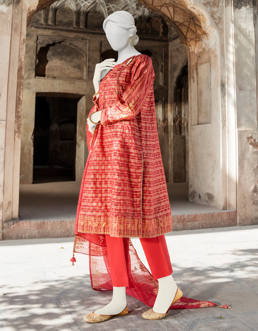 MAROON LAWN 3PC STITCHED | JLAWN-S-US-23-239/S AVREN - Image 4