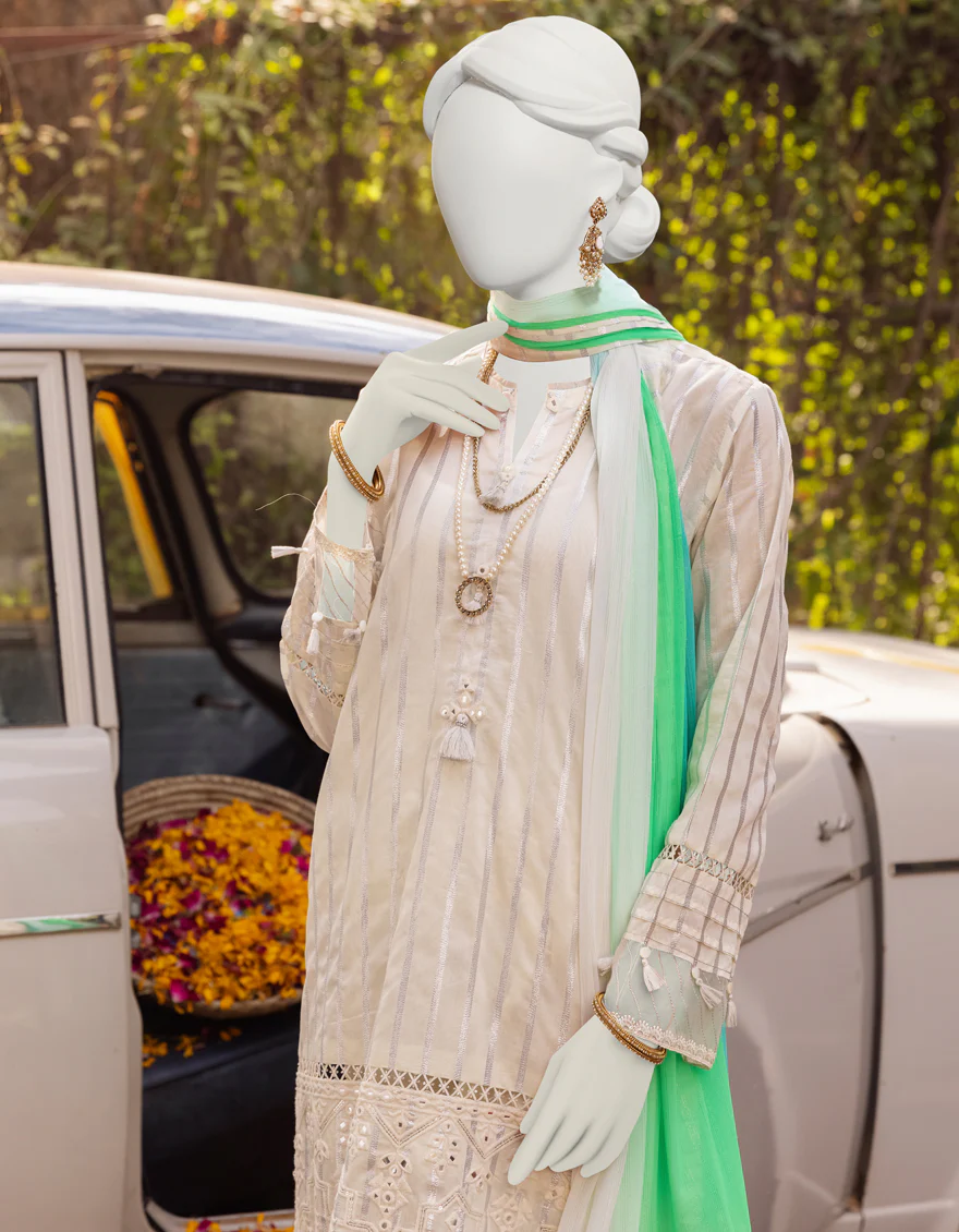 WHITE LAWN 3PC UNSTITCHED | JLAWN-S-US-23-275 OFF WHITE - Image 3