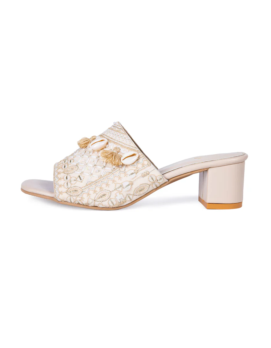 WHITE RAW SILK CHAPPAL | JLFWC-24-1261 FB/SEA - Image 3