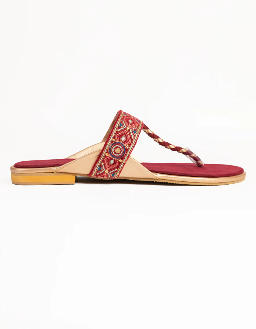RED SUEDE CHAPPAL | JLFWC-25-1285 FB/RANGREZA-1 - Image 2