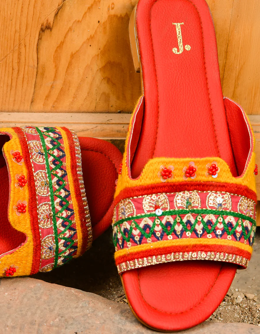 RED CHAPPAL | JLFWC-US-22-008 FB/RED FLATS - Image 2