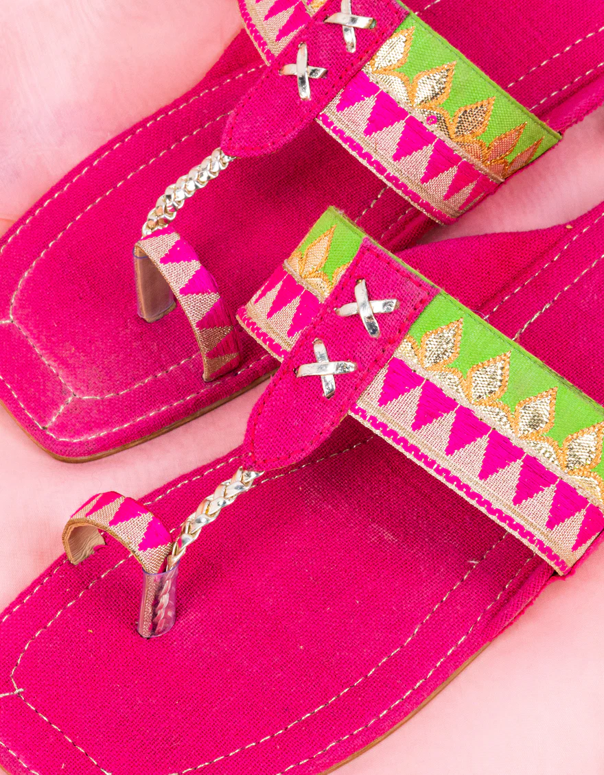 PINK CHAPPAL | JLFWC-US-23-017 FB/MASTANI KOHLAPARI - Image 2