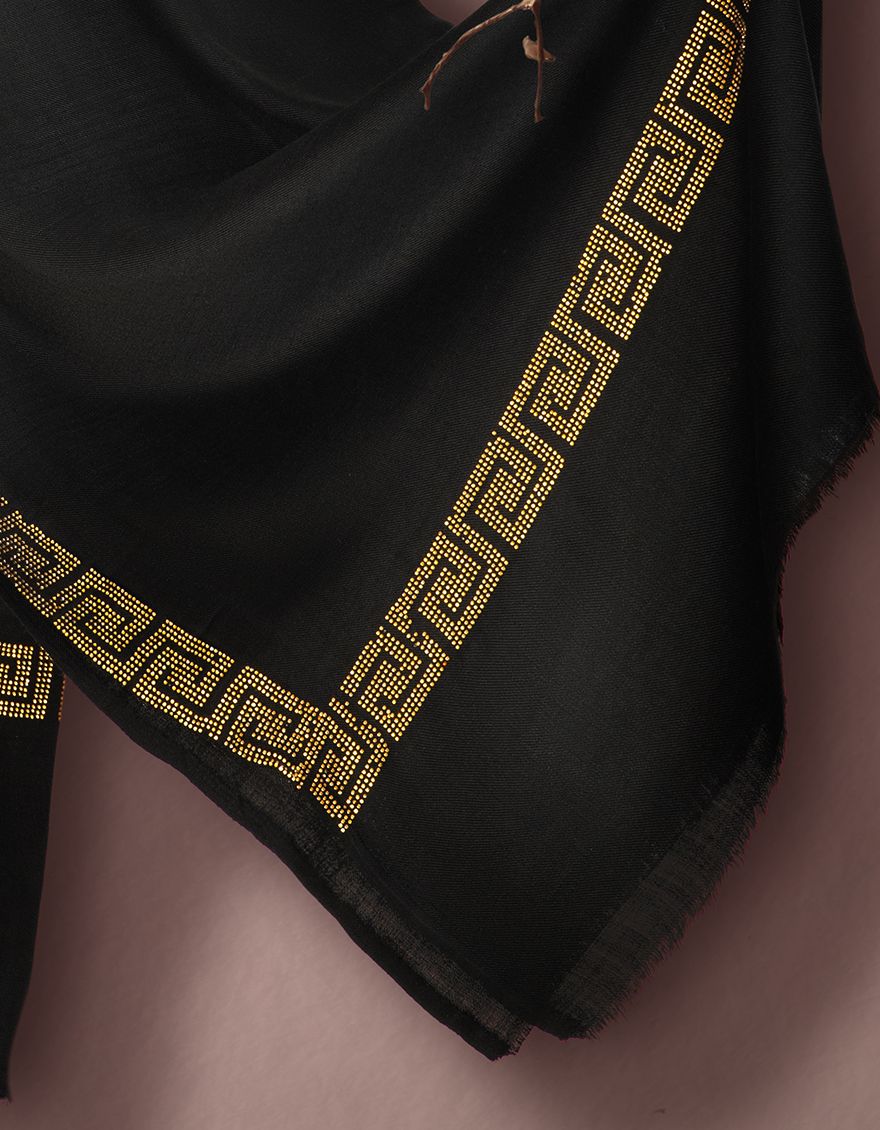 BLACK SHAWL | JSH-SHW-US-21-0021 FB/GOLD STUD SHWAL-BLK - Image 2